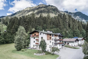 Vera Monti, Holzgau